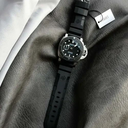 Replica Panerai Luminor Submersible PAM00683