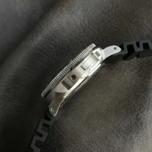 Replica Panerai Luminor Submersible PAM00683