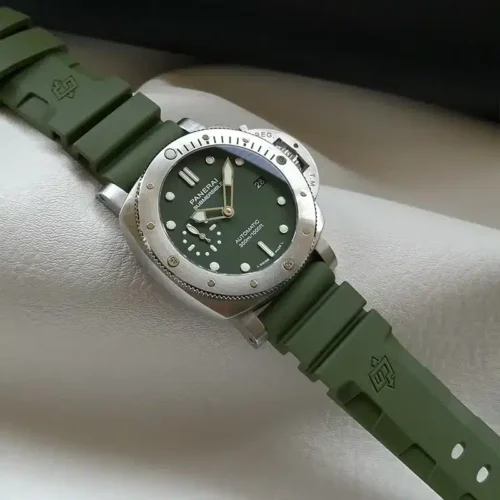 Replica Panerai Submersible Stealth PAM01055