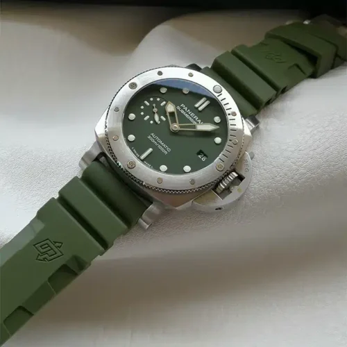 Replica Panerai Submersible Stealth PAM01055