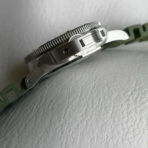 Replica Panerai Submersible Stealth PAM01055