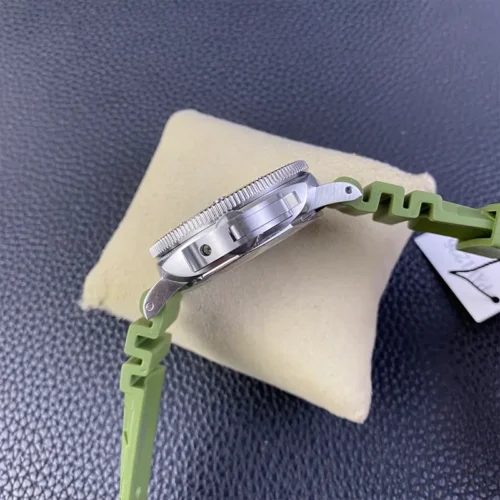 Replica Panerai Submersible Bianco Pam 1226 44mm