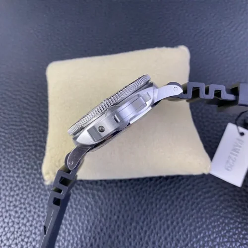 Replica Panerai Submersible Pam1229 44mm