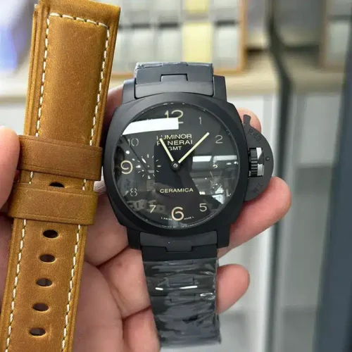 Replica Panerai Pam 438