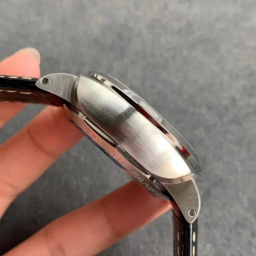 Replica PAM359