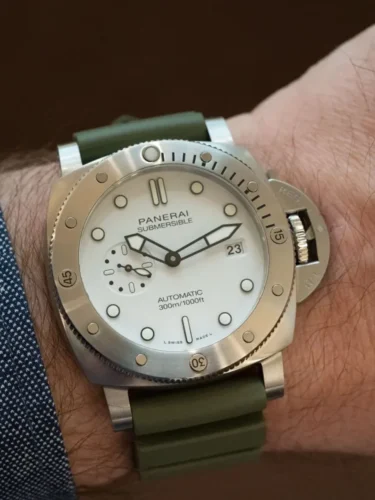 Panerai PAM 1226 Submersible QuarantaQuattro Bianco 44mm photo review
