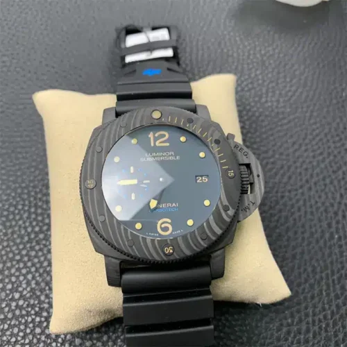 Replica Panerai Submersible PAM616 Carbotech