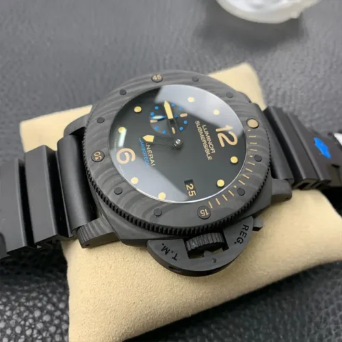 Replica Panerai Submersible PAM616 Carbotech